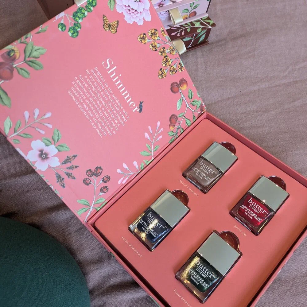 🌸 butter LONDON Legends of London Branwens Adventure 19-piece Non-Toxic Nail